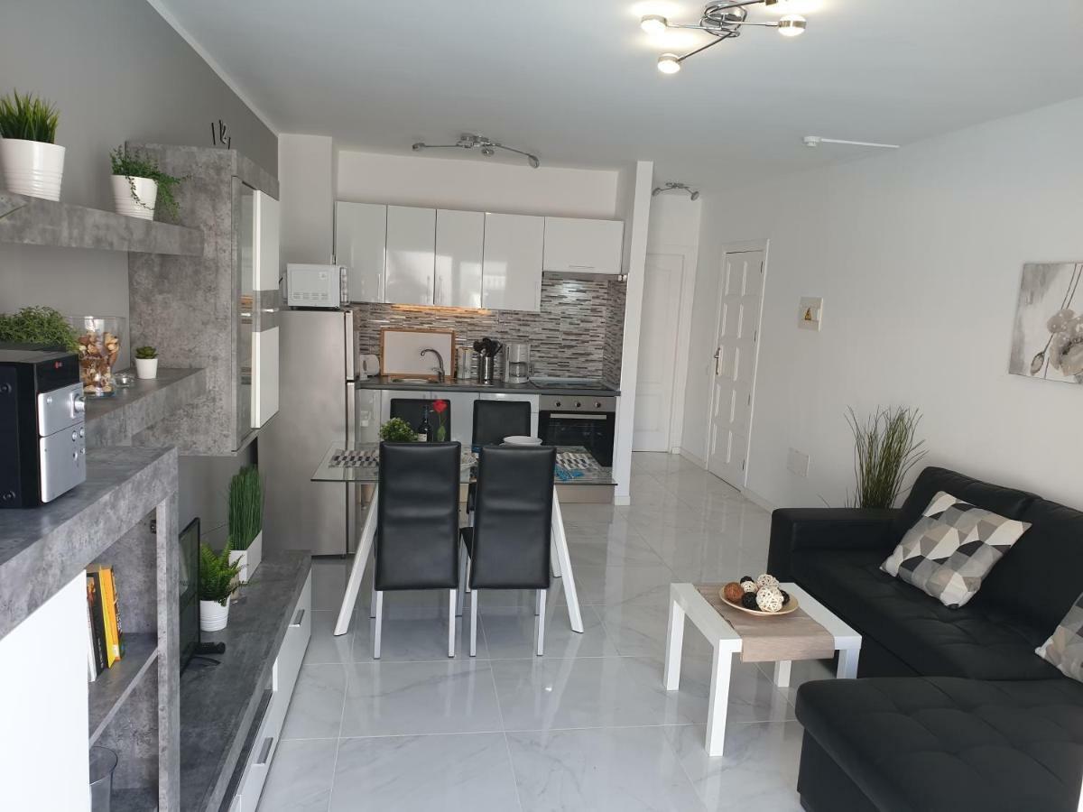 Casa Las Flores With Heated Pool, Only 490 Meters To The Beach, Balcony, Wifi Arona  Luaran gambar